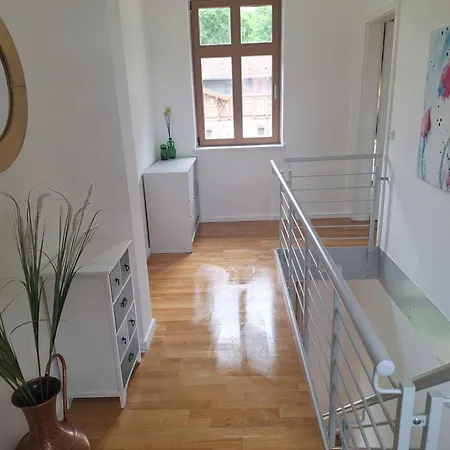 Logierhaus Direkt An Der Rennbahn Mit Perfekter S-bahn Anbindung Appartement *